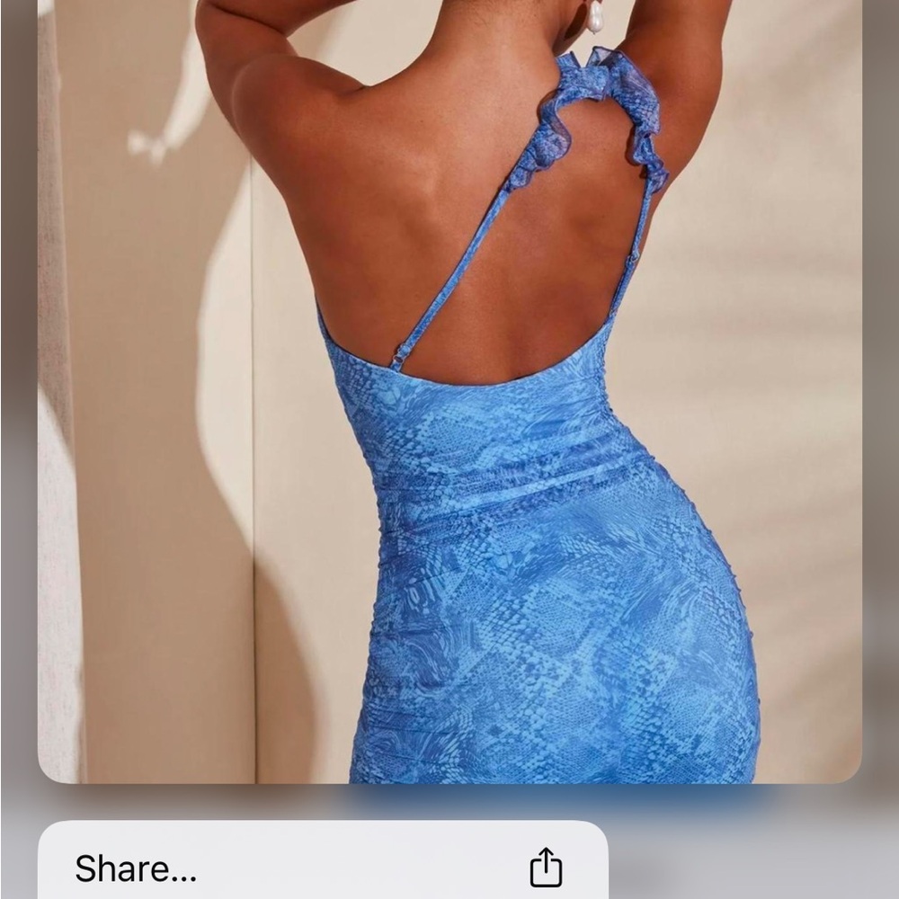 Elegant Blue Ruffled Dress - Picture 2 of 5